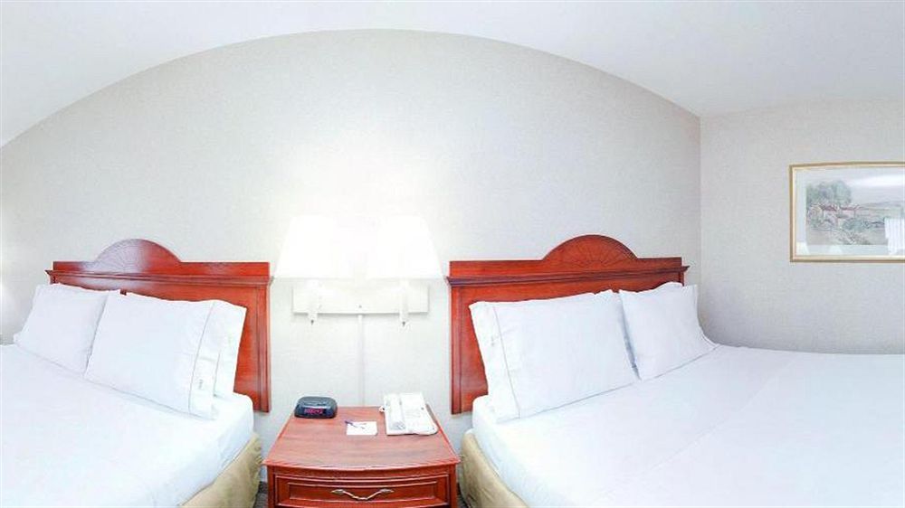 Holiday Inn Express Hotel & Suites Bowling Green By Ihg Exteriör bild