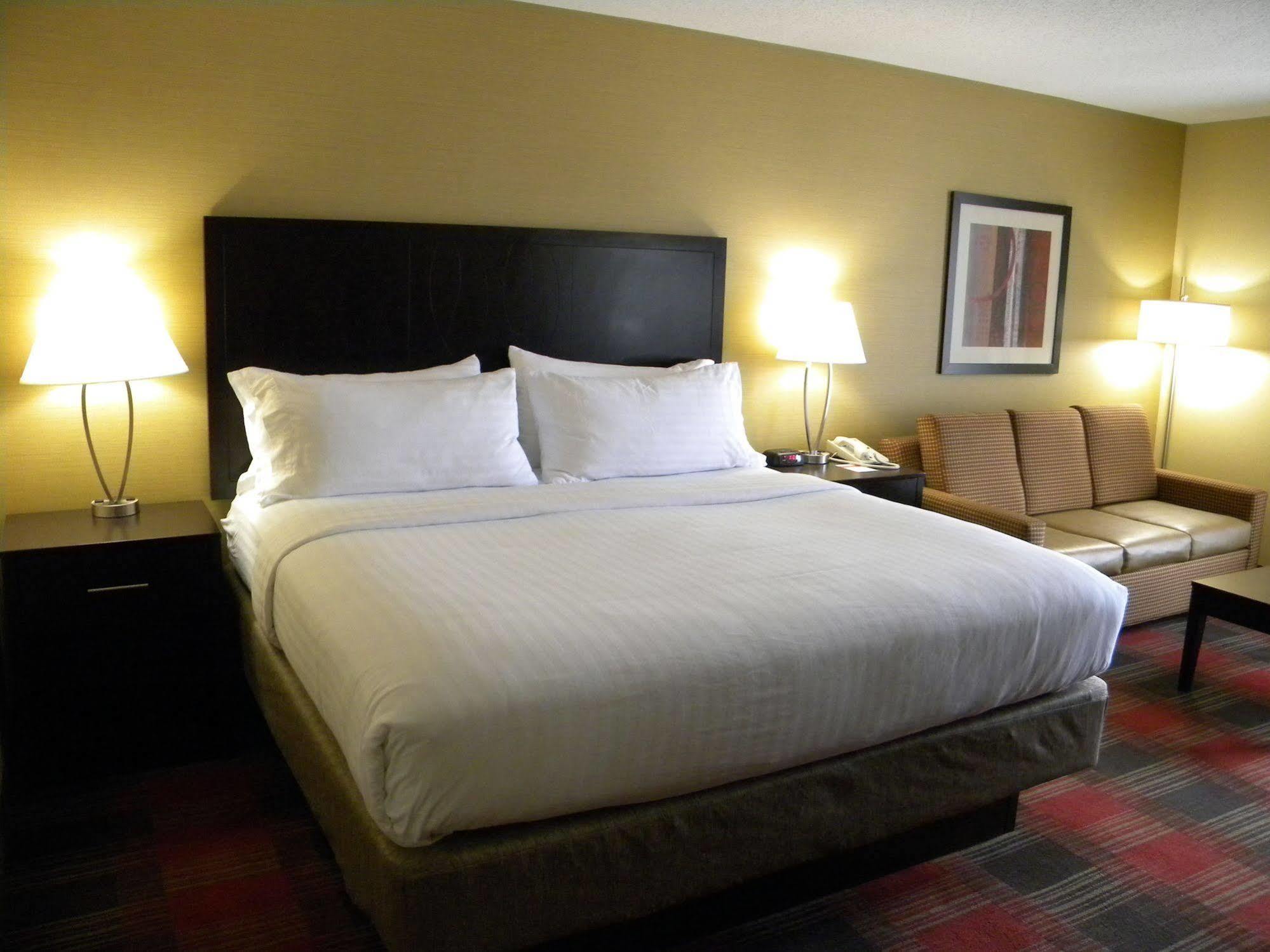 Holiday Inn Express Hotel & Suites Bowling Green By Ihg Exteriör bild