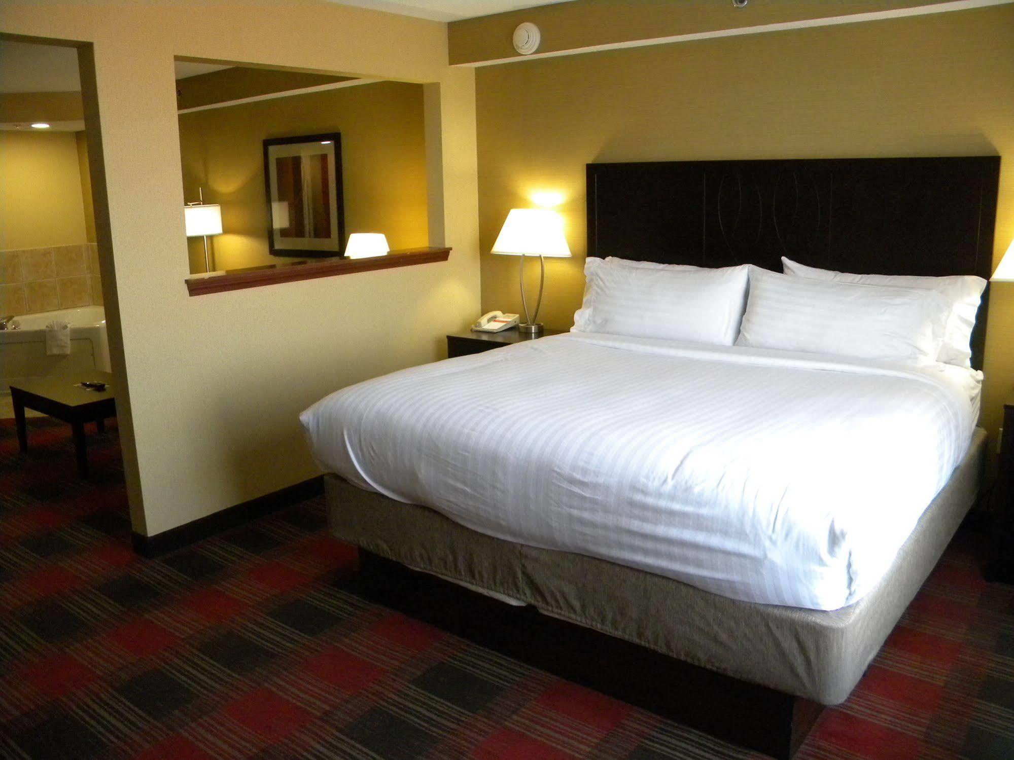 Holiday Inn Express Hotel & Suites Bowling Green By Ihg Exteriör bild